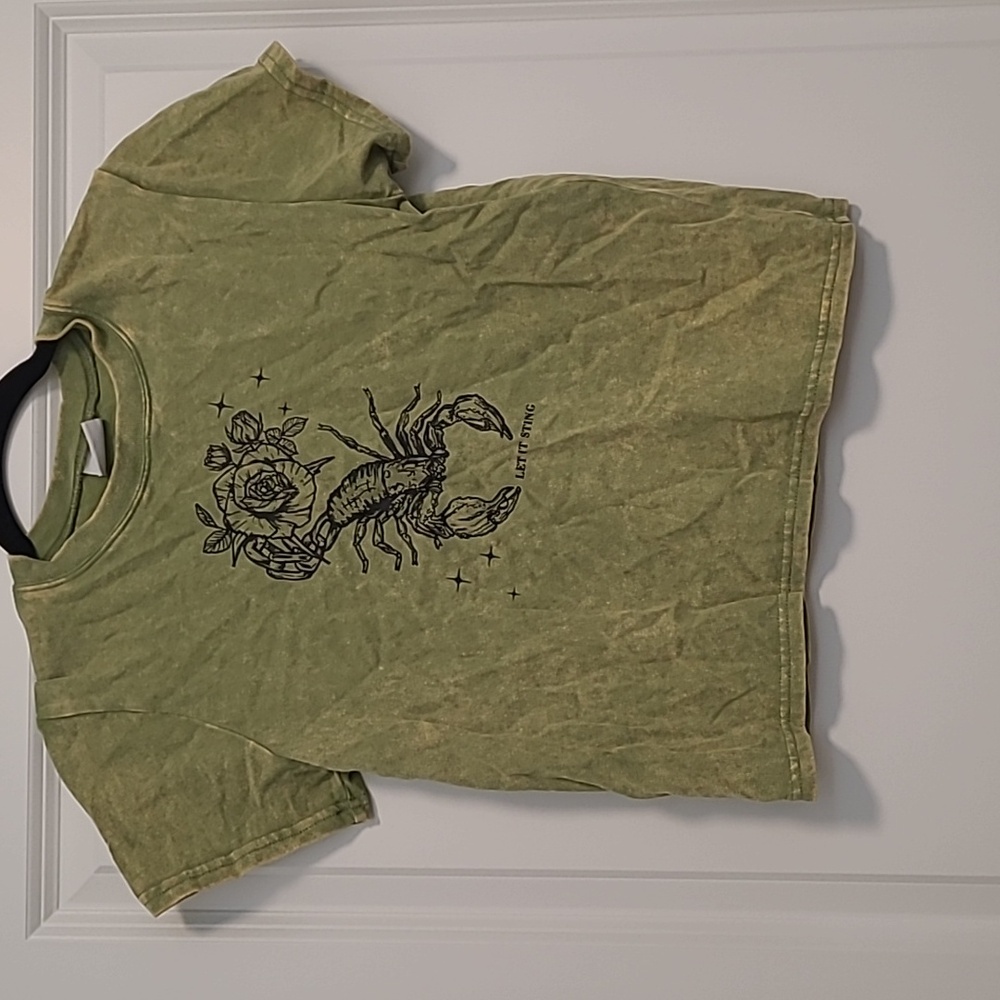 Empyre Scorpion "Let it Sting" Cropped